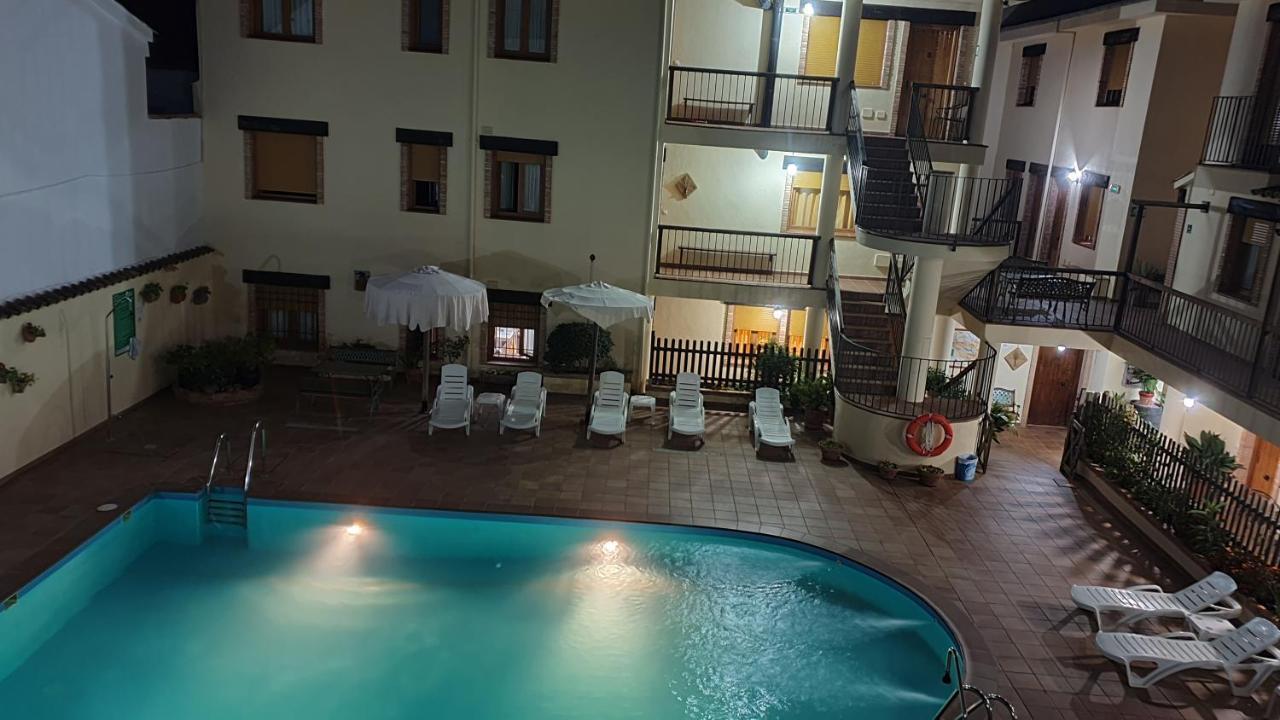 Apartamentos Valle Del Guadalquivir Арройо-Фрио Экстерьер фото